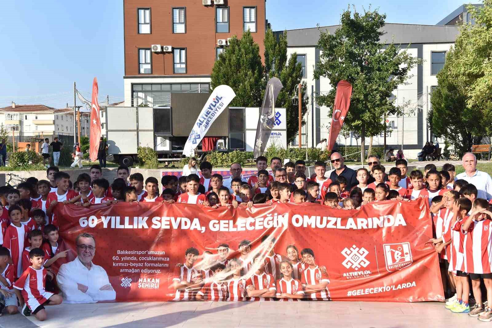 100-bin-forma-kampanyasina-altieylul-den-anlamli-destek