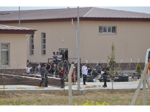 Mahkumların Tahliye Sevinci