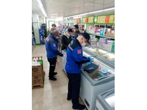 Dilovası’nda Market Ve Bakkallara Sıkı Denetim