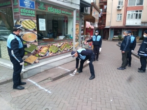 İzmit’te Köylü Pazarına Sosyal Mesafe Düzenlemesi