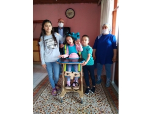 Serebral Palsy Hastası 9 Yaşındaki Çocuk Artık Oturabiliyor
