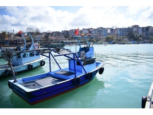 Denizlerde Av Yasağı Başladı