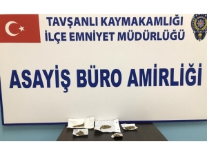 Şüpheliler Üzerinde Esrar Ele Geçirildi