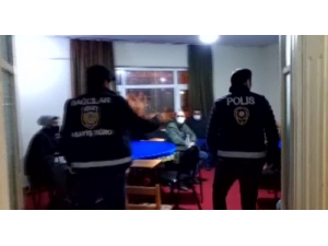 Virüs Salgınına Rağmen Kumar Masası Kuran 13 Kişiye 47 Bin Lira Ceza