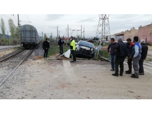 Hemzemin Geçitte Feci Kaza: 5 Yaralı