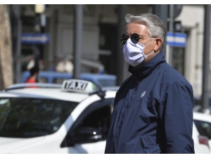 İtalya’da Korona Nedeniyle Ölü Sayısı 21 Bin 645’e Çıktı