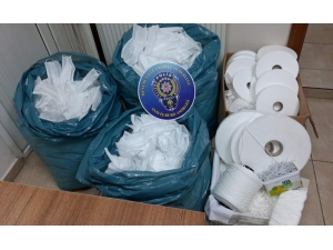 İzmir’de Kaçak Maske Üretimine Suçüstü
