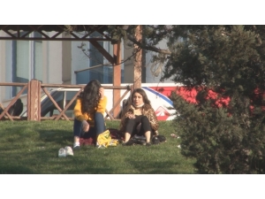 Uyarıyı Dinlemedi: “Virüsten Ölmeyi Bekliyorum” Dedi