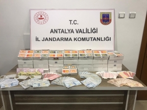 Kumar Oynarken Yakalanan 18 Kişiye 84 Bin 500 Tl Ceza