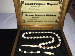 Ankara’da Mamut, Fil Ve Balina Dişi İle Gergedan Boynuzundan Yapılmış Tesbihler Yakalandı