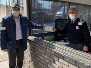 Eğitim Bir-sen’den Postacılara Destek