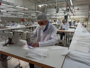 Malatya’da Günde 2 Milyon Adet Maske Üretiliyor