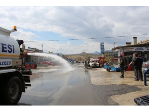 Oltu Sanayi Caddeleri Yıkanıp Dezenfekte Yapıldı