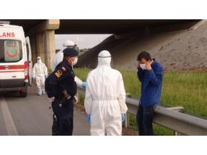 Jandarma Ve Sağlıkçıların Güçlükle İkna Ettiği Korona Şüphelisi, Getirildiği Hastaneden Kaçtı