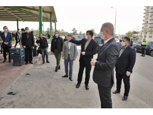 Vali Gül İle Fadıloğlu Semt Pazarını Gezdi