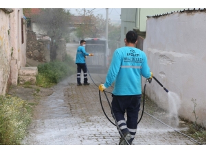 Efeler’in Her Köşesi Dezenfekte Ediliyor