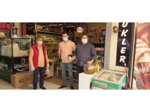 Milas Yörük Türkmen Kültür Derneği Üyeleri Ve Sağlık Çalışanlarını Unutmadı