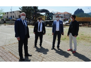 Başkan Topaloğlu, Kuzdere Kapalı Pazar Yerini İnceledi