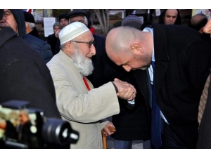 87 Yaşında Korona Virüsünü Yendi