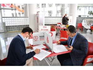 Malatya Büyükşehir Belediyesinden Kan Kampanyasına Destek