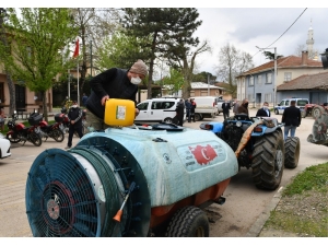 Çiftçilerden Dezenfekte Çalışmalarına Destek