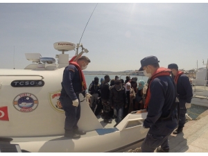 32 Düzensiz Göçmen Kurtarıldı