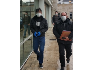 Üvey Babası Ve Üvey Kardeşini Tüfekle Yaralayan Tutuklandı