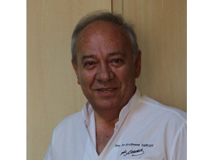 İzmir’de Bir Doktor Görevi Başında Hayatını Kaybetti