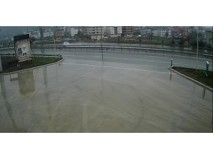 Takla Atan Otomobilden Sağ Kurtulamadı