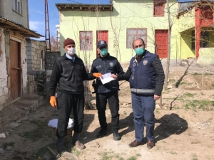 81 Yaşındaki Musa Dededen ‘Biz Bize Yeteriz Türkiye’m’ Kampanyasına Destek