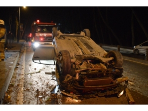 Alkollü Sürücü Direksiyon Hakimiyetini Kaybetti, Zikzak Çizdikten Sonra Takla Attı