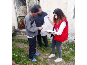 Söke’de İhtiyaç Sahiplerine Yardım Kolileri Dağıtıldı