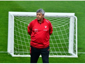 Mircea Lucescu: "Beşiktaş’ı Reddettim"