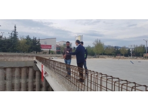 Kılınç Devam Eden Köprülü Kavşak Çalışmalarını İnceledi