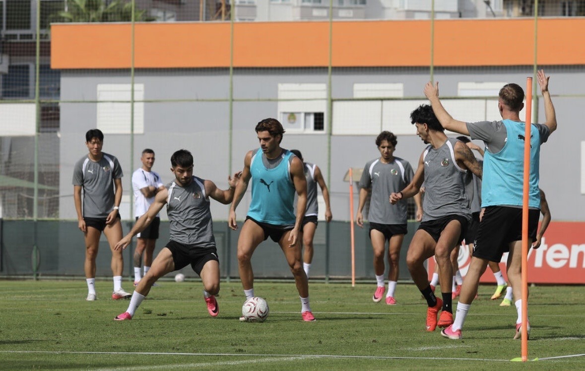 alanyaspor-da-corum-fk-maci-hazirliklari-suruyor