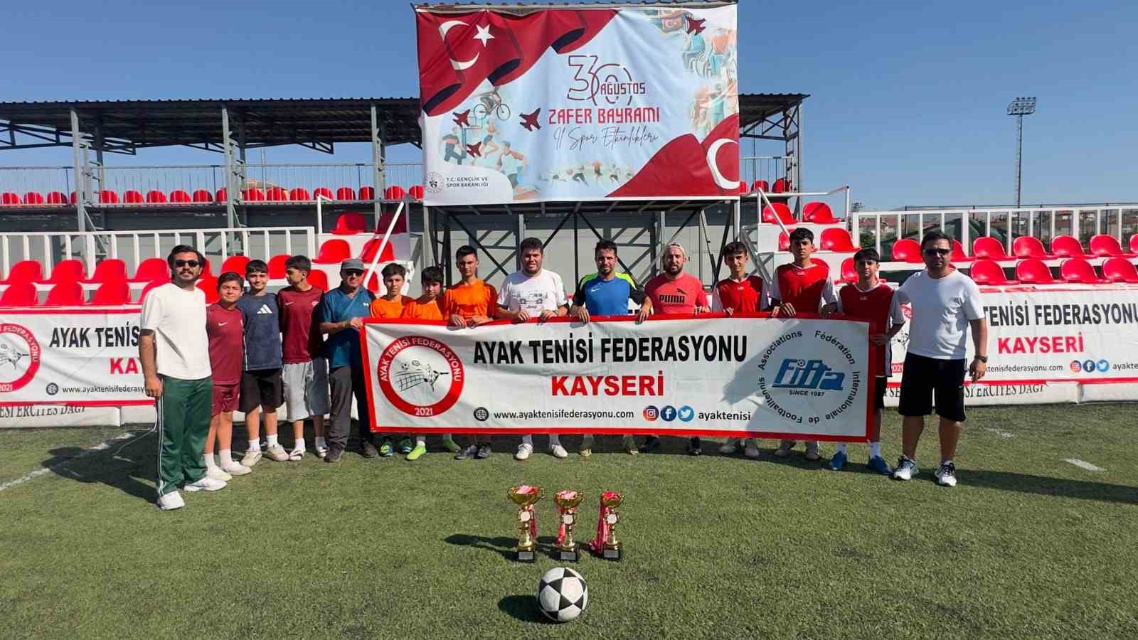 30-agustos-zafer-kupasi-ayak-tenisi-musabakalari-tamamlandi