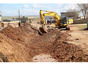 Haliliye’de Yol Çalışmaları Drenajla Güçlendiriliyor