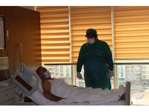 Siirt’te İmmun Plazma Tedavisi Uygulanan Korona Virüs Hastası Gözlerini Açtı