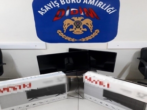 Çaldığı Televizyonlarla Birlikte Yakalandı