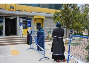 Kızıltepe Belediyesi ’Sosyal Mesafe’ Çalışmalarını Sürdürüyor