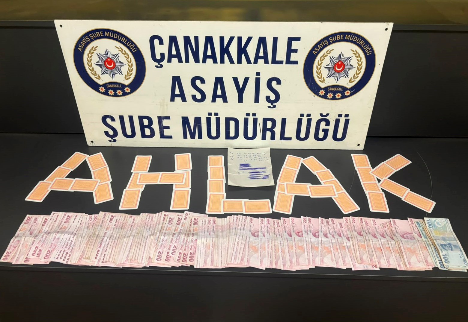 canakkale-de-cesitli-suclardan-aranan-9-supheli-tutuklandi