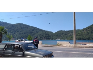 Marmaris’te Jandarma Hava Destekli Trafik Denetimi Yaptı