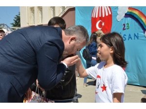 23 Nisan Hediyeleri 19 Mayıs Belediyesi’nden