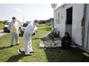 Başkan Böcek Serik’te Üreticileri Ziyaret Etti