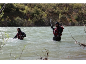 Kayıp Uzman Çavuş Güneş’i Arama Çalışmaları Sürüyor