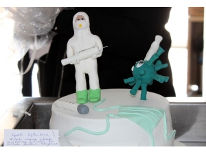 Sağlık Çalışanlarına Pasta Sürprizi