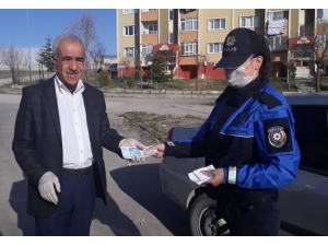 Polis Ekipleri Gönüllere Dokunmaya Devam Ediyor