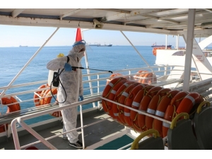 İskele Ve Deniz Ulaşım Araçları, Kartal Belediyesi Ekiplerince Dezenfekte Edildi