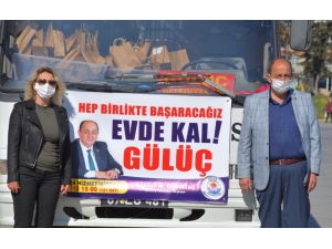 Gülüç’te Başkan Demirtaş Kapı Kapı Maske Ve Dezenfektan Dağıtıyor