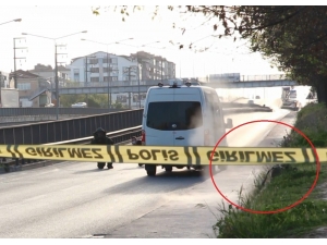 Yol Kenarına Bırakılan Şüpheli Çanta Fünyeyle İmha Edildi